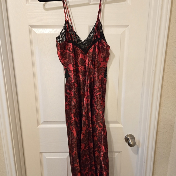 Victoria's Secret Red and Black Lace Slip Dress - Picture 10 of 12